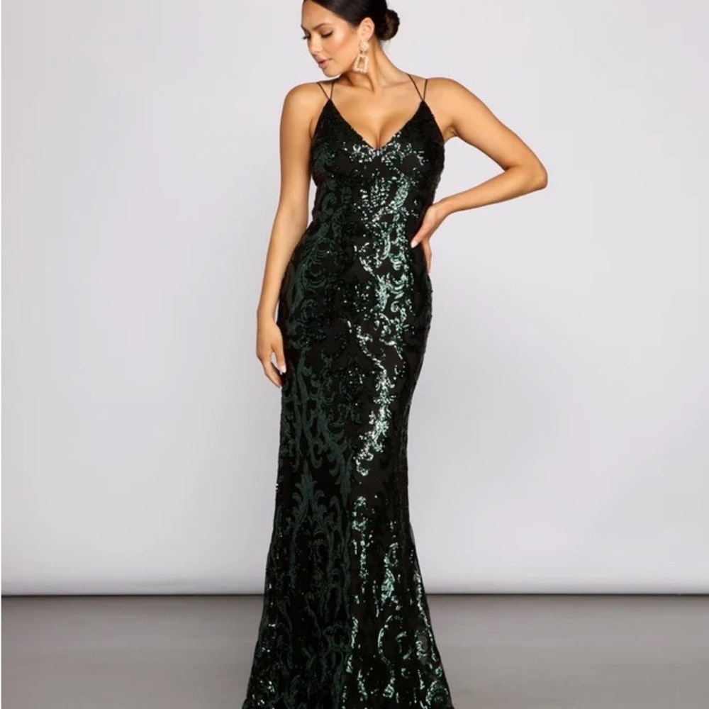 Lila Formal Open-Back Sequin Mermaid Dress